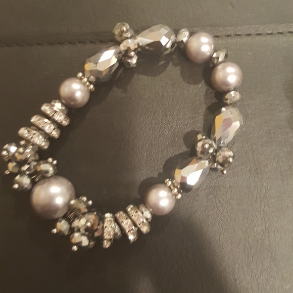 Jewelry - Picture 3 of 7